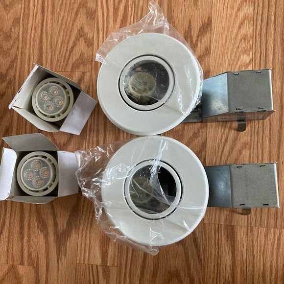 Recessed Dimmable LED Lights - Picture 4 of 7